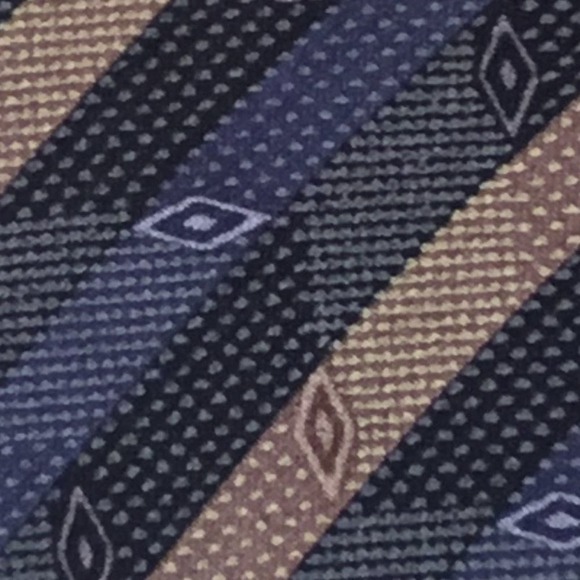 DKNY SILK TIE, - Picture 2 of 8